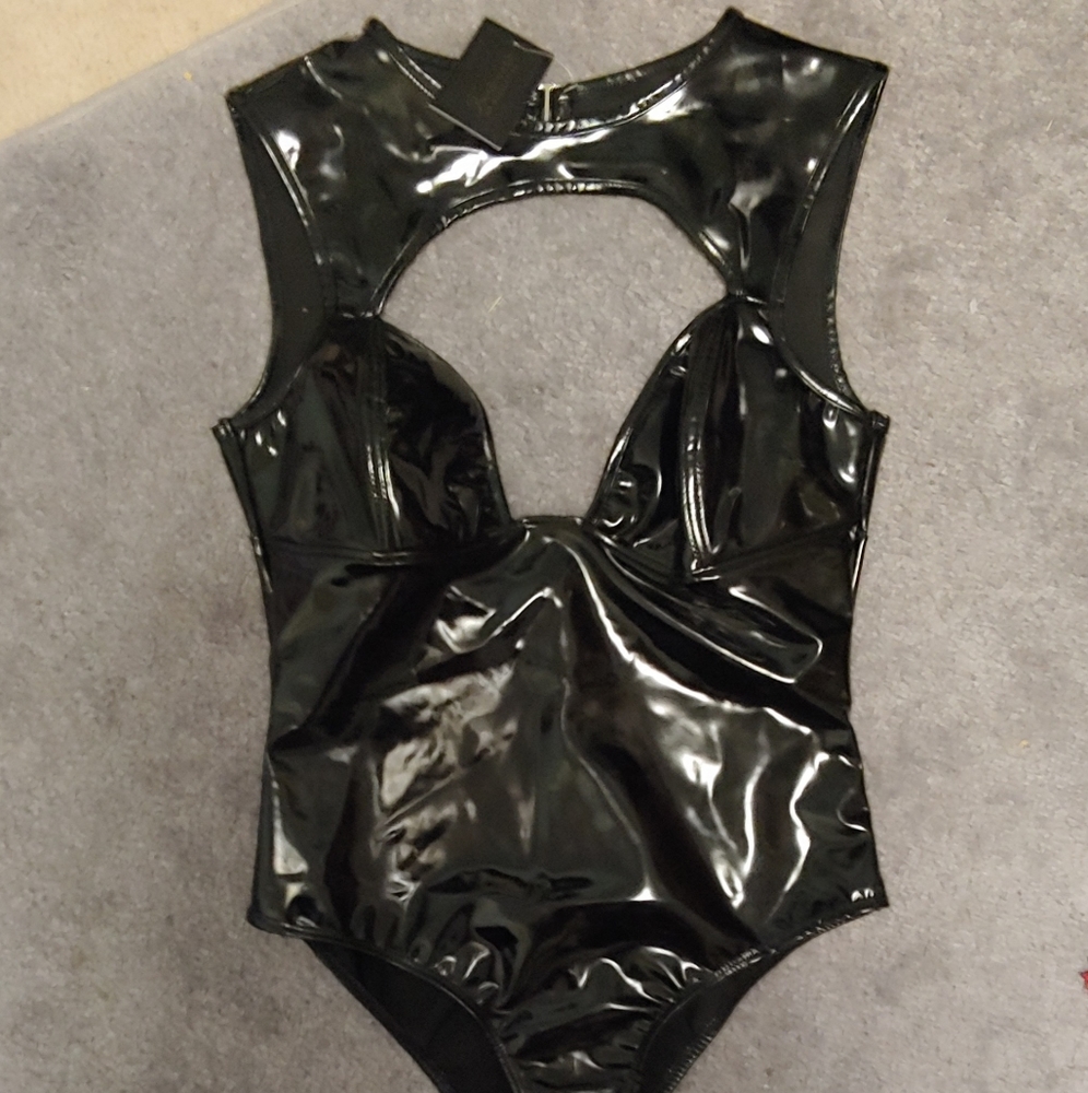 NWT Fredericks vinyl teddy